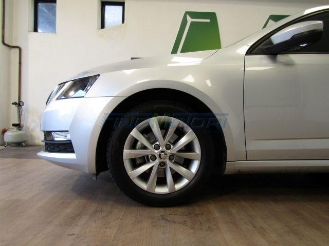 SKODA Octavia 2.0 TDI CR 4x4 DSG Wagon Ambition