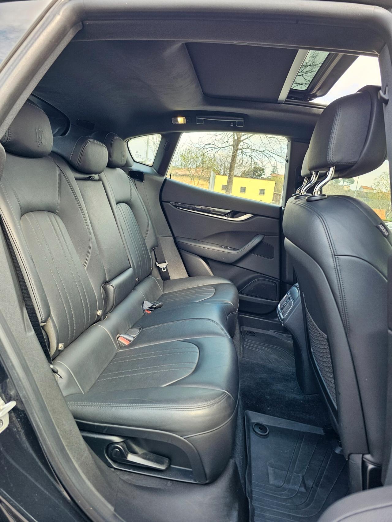 Maserati Levante Gransport 250cv no superbollo tetto apribile