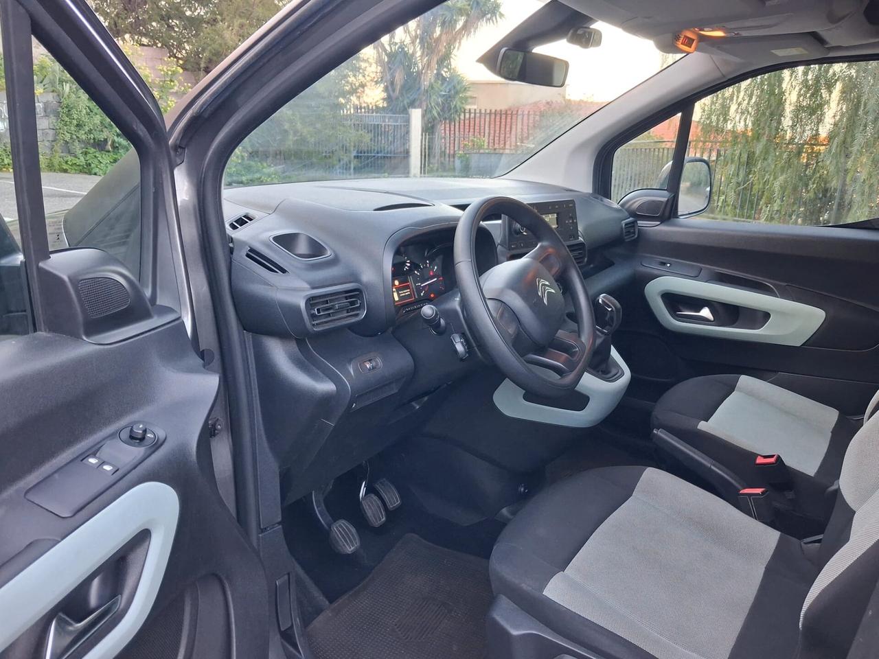 Citroen Berlingo Pianale ribassato con rampa disabili in carrozzina