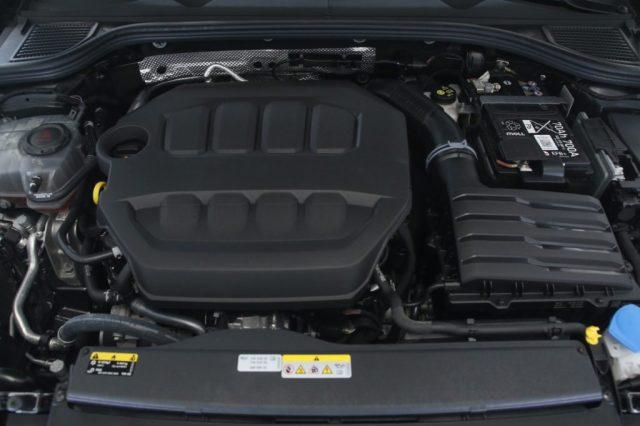 VOLKSWAGEN Golf GTI 2.0 TSI GTI DSG Black Style plus