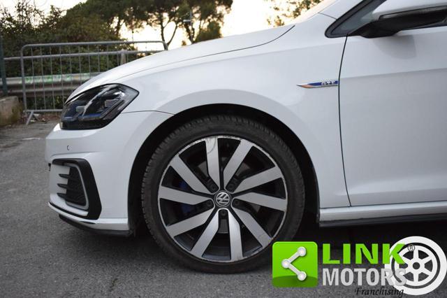 VOLKSWAGEN Golf eHIBRID