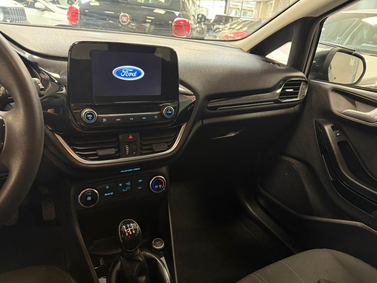 Ford Fiesta 1.1 5 porte Plus 70CV Ok Neopatentati
