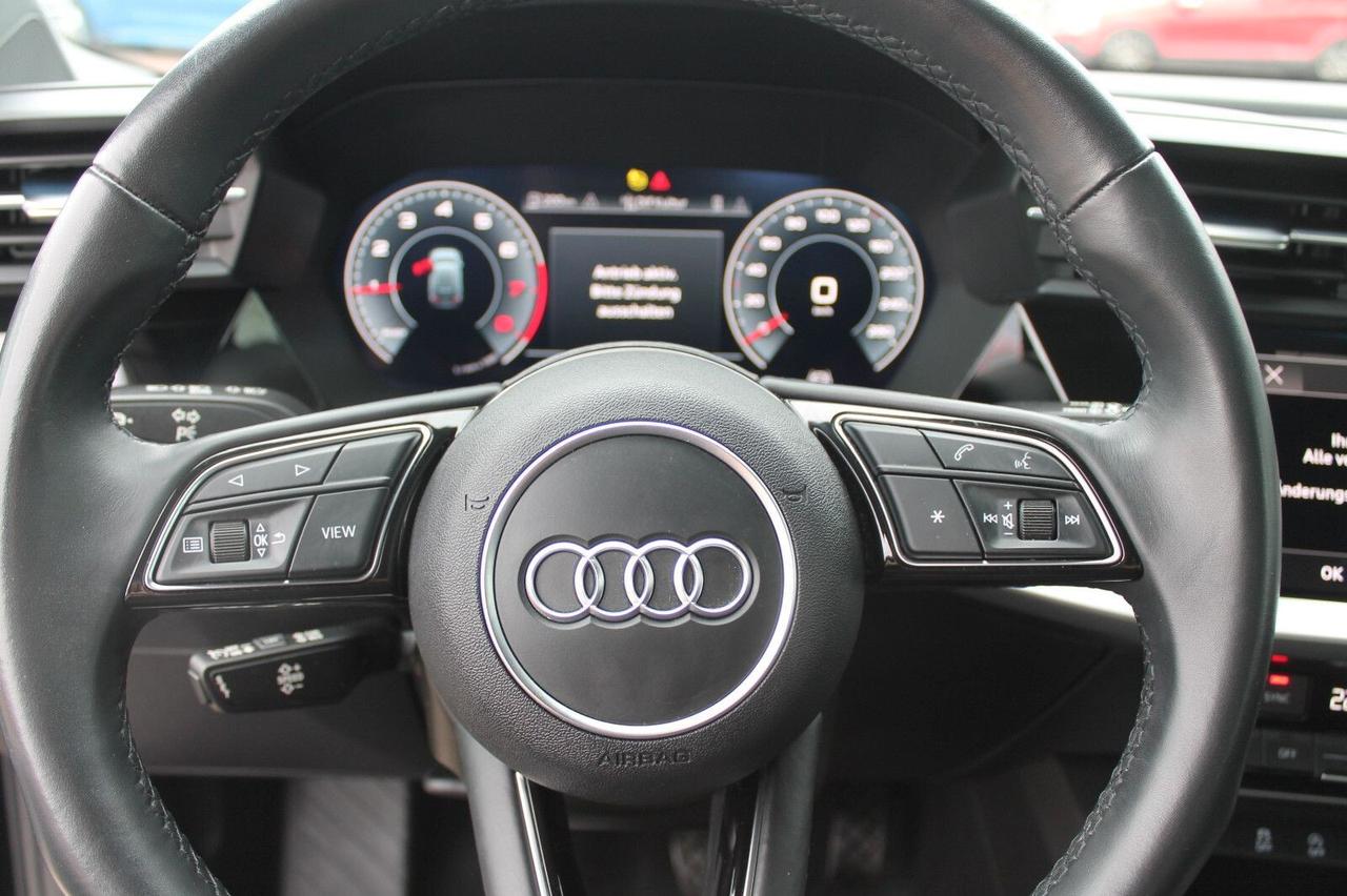 Audi A3 SPB 30 TFSI S line edition
