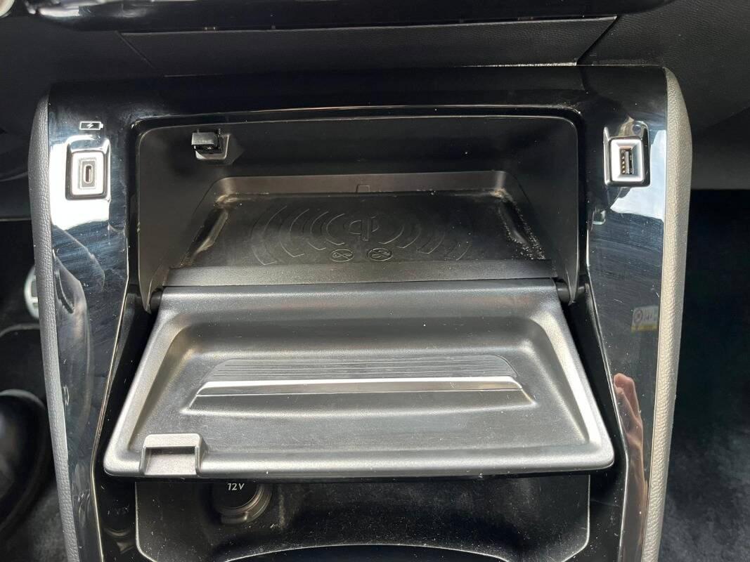 Peugeot e-2008 E- GT Pack 100kW