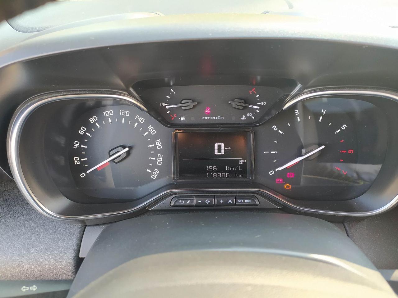 Citroen C3 Aircross Live 1.2 PureTech 82 #6967