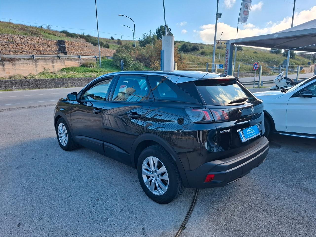 Peugeot 3008 BlueHDi 1.5 dci 130 cv anno 2021