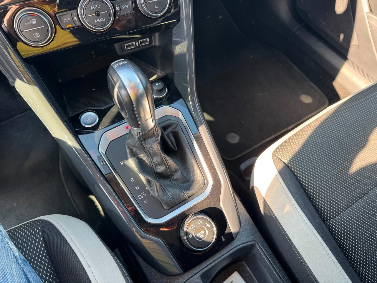 R LINE VW T-ROC 2.0 TDI 150CV 4MOTION DSG 2019