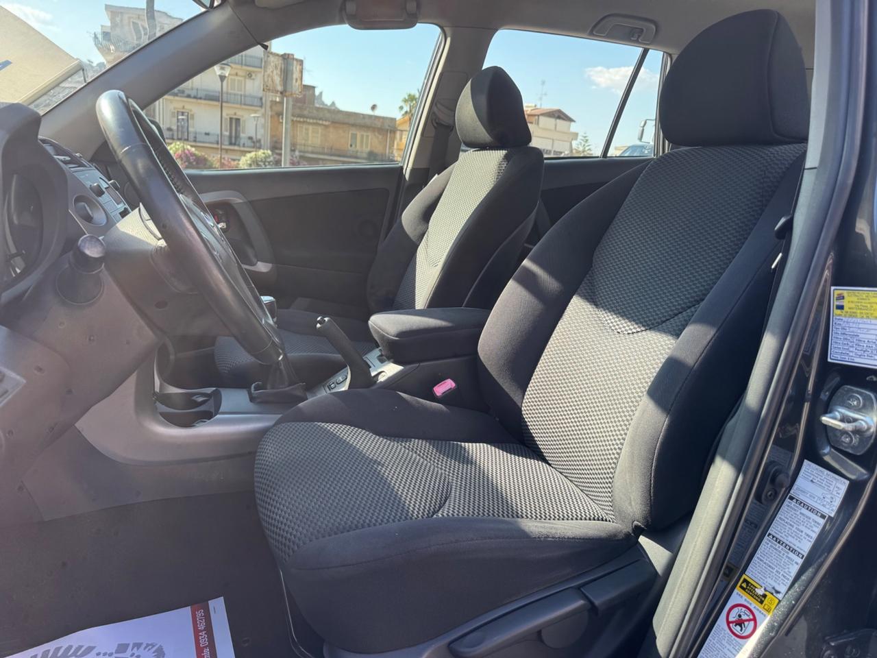TOYOTA RAV4 2.2 4-4D 136 CV SOL 4X4