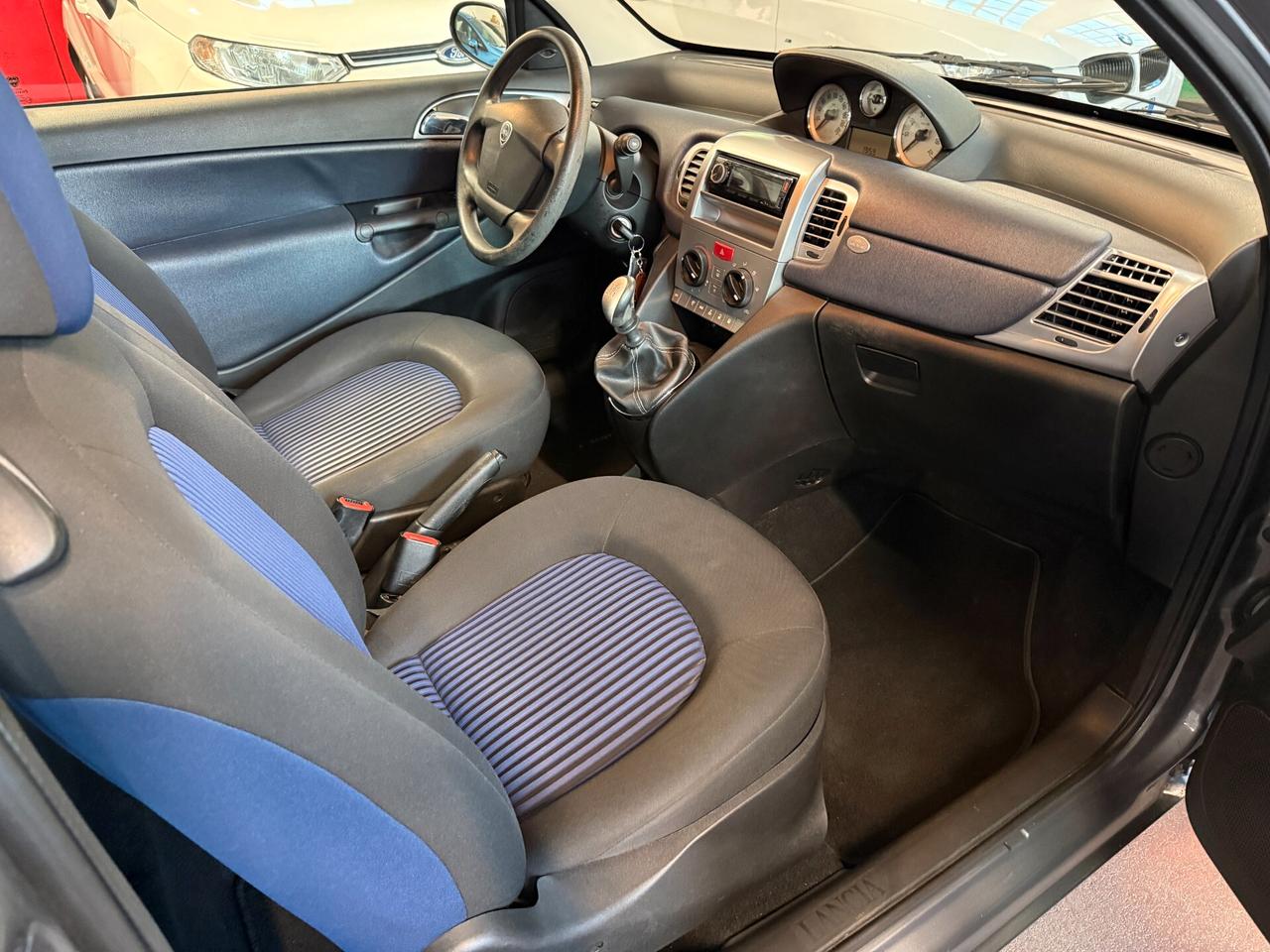 Lancia Ypsilon 1.2 Argento