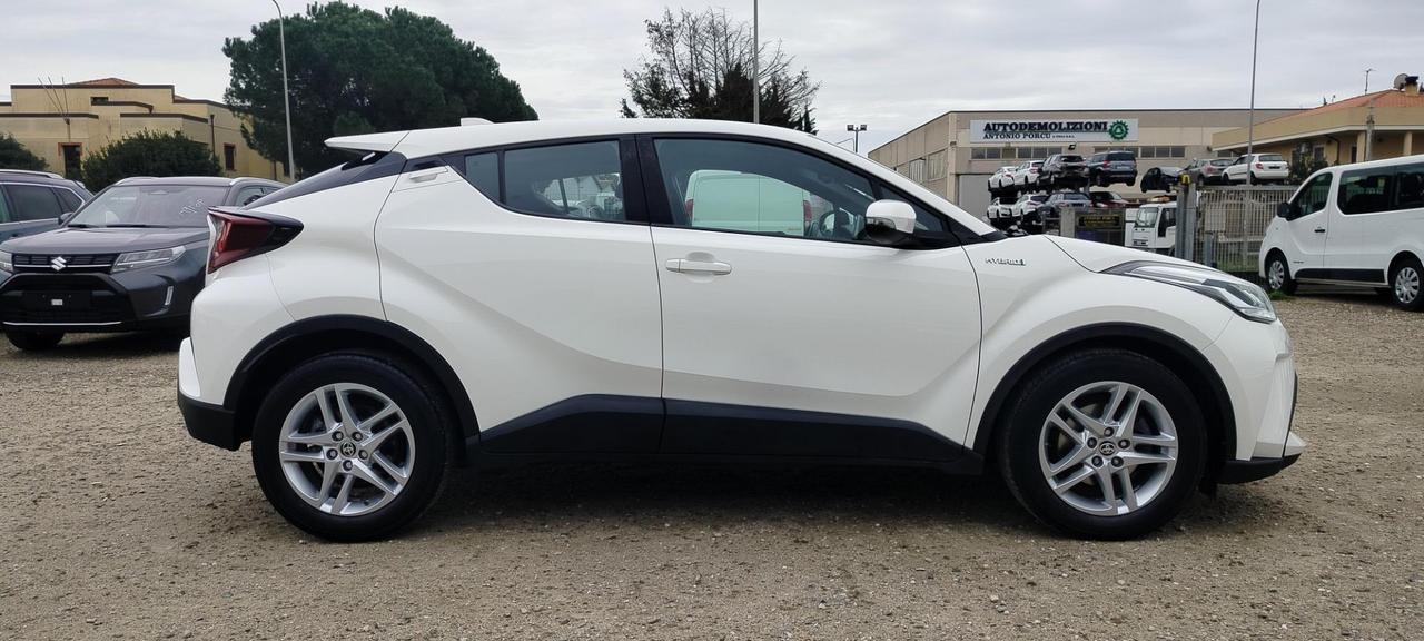 Toyota C-HR 1.8h Business e-cvt