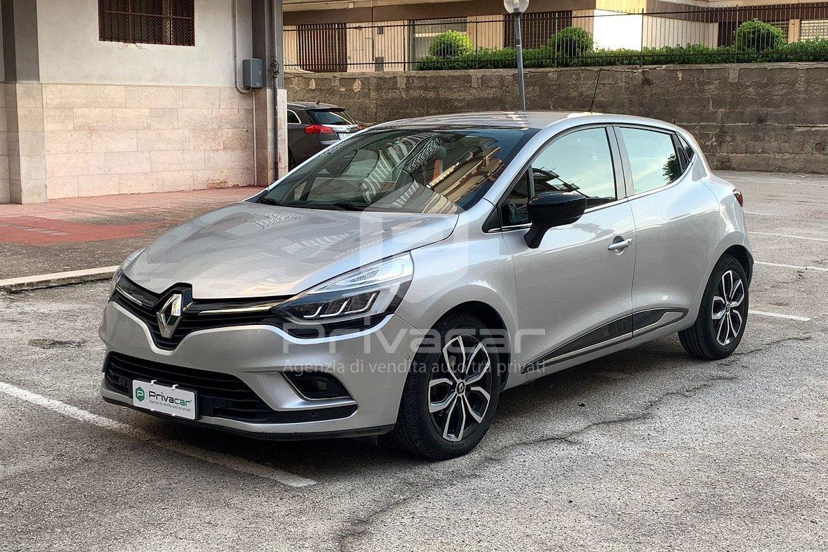 RENAULT Clio TCe 12V 90 CV 5 porte Moschino Intens