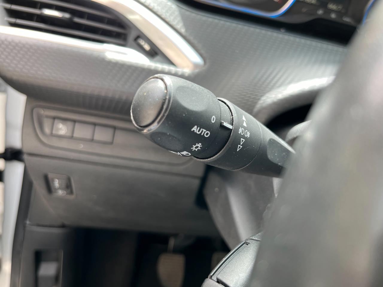 Peugeot 2008 BlueHDi 100 Allure