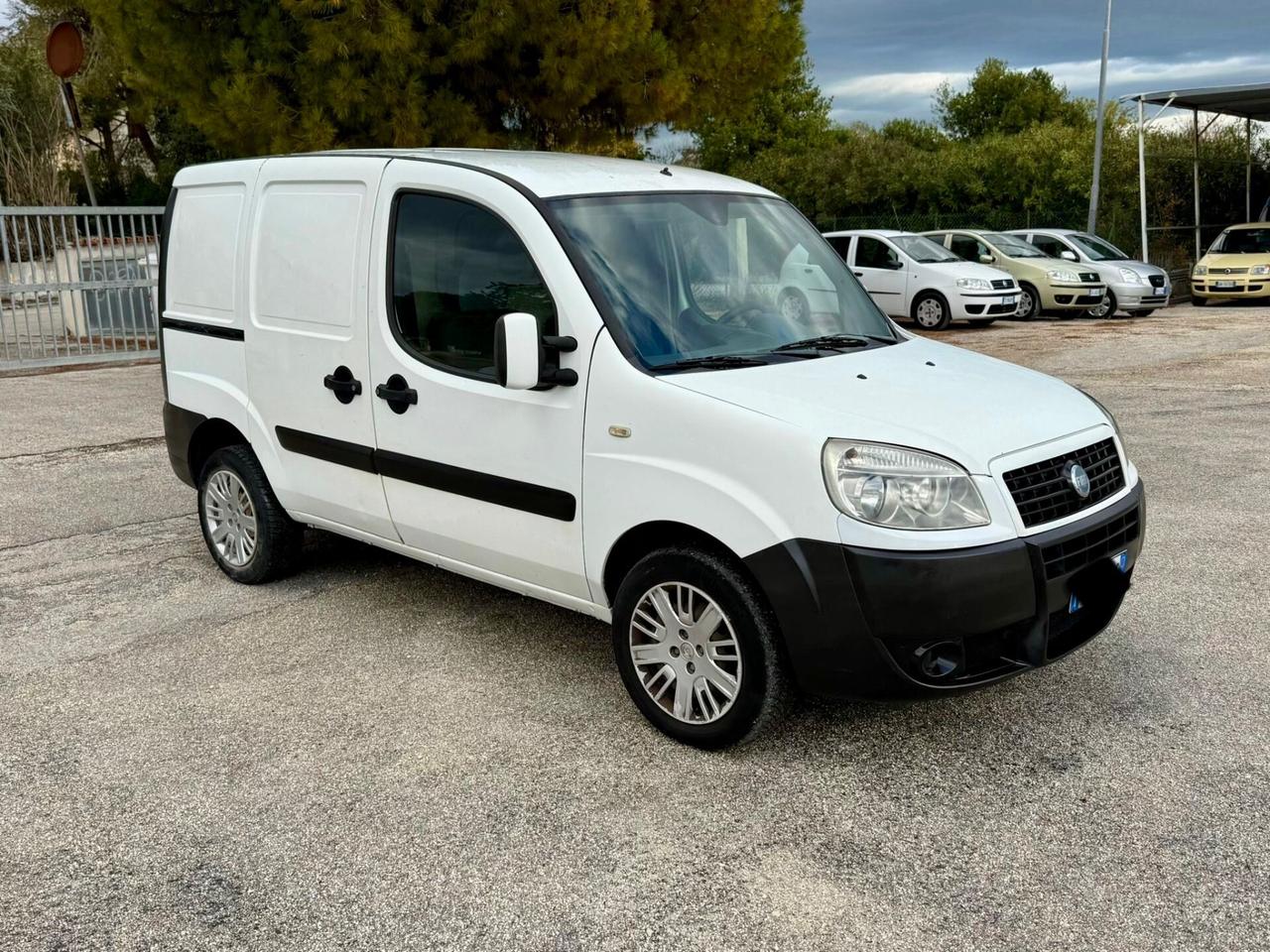 Furgone Fiat Doblò cargo 1.3 MJT neopatentati