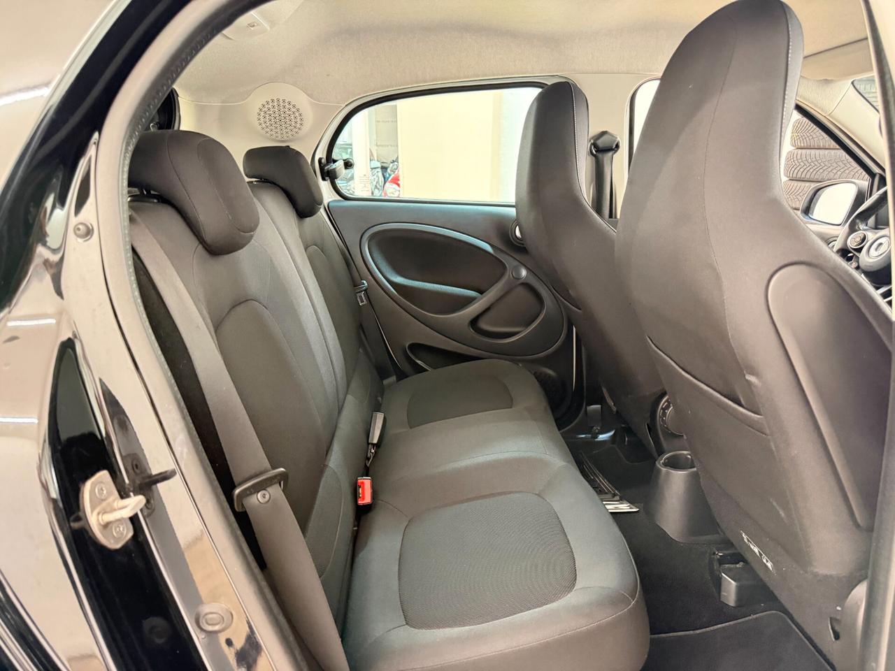 Smart ForFour 90 Passion Unipro