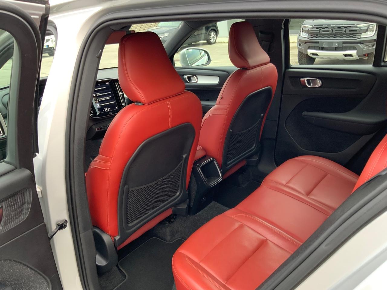 Volvo XC40 D4 AWD Geartronic Momentum