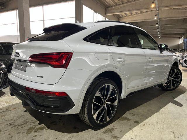 AUDI Q5 SPB Sportback 40TDI quattro S line Identity Black