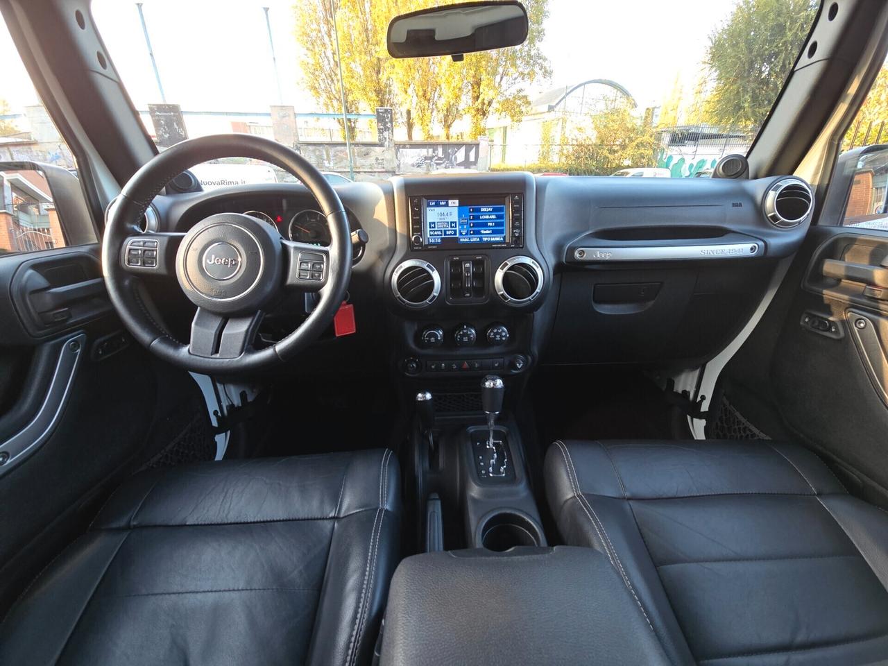 JEEP Wrangler Unlimited 2.8 crd Sahara Automatica