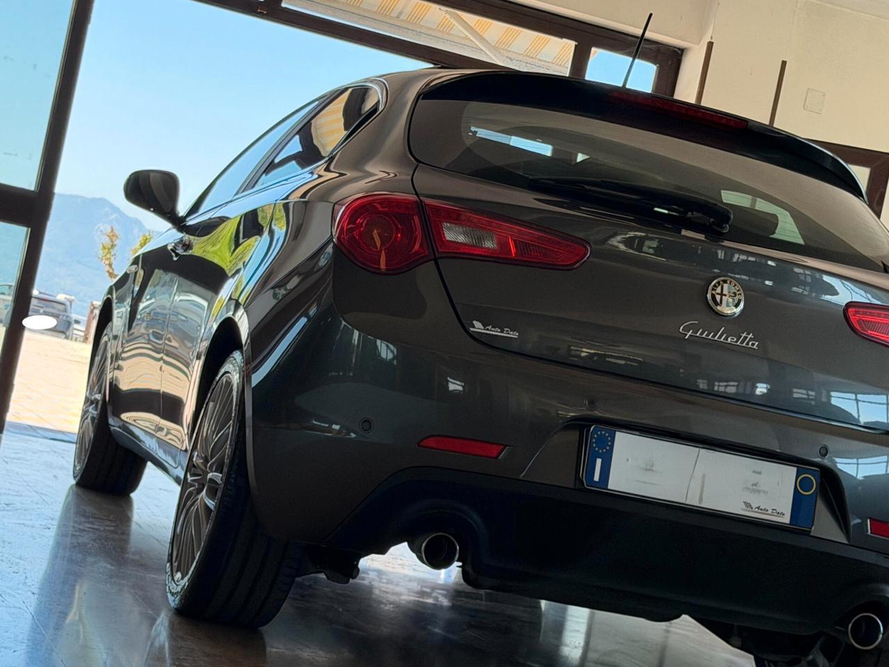 Alfa Romeo Giulietta 2.0 M.JET 150 cv. EXCLUSIVE (Tetto)