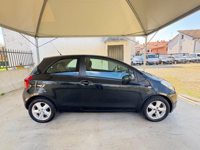 TOYOTA Yaris 1.3 AUTOMATICA KM E MOTORE ORIGINALI - PRONTA CONS