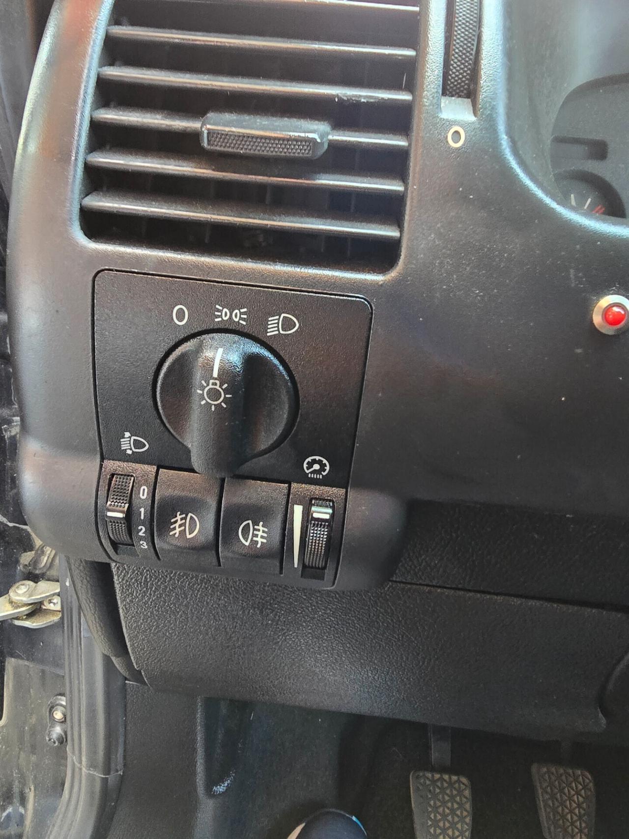Opel Zafira 1.6 16v 7 Posti ok Neopatentati