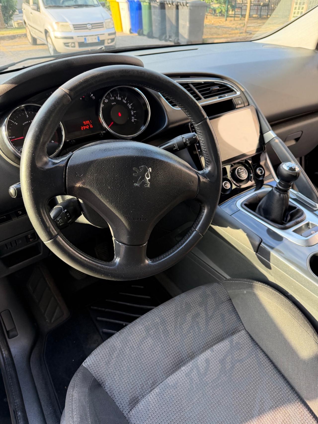 Peugeot 3008 1.6 HDi 112CV Business