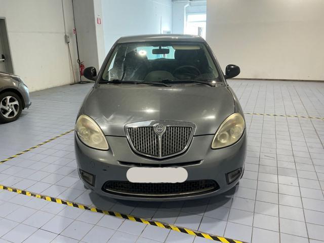 LANCIA Ypsilon 1.2 69 CV Unyca