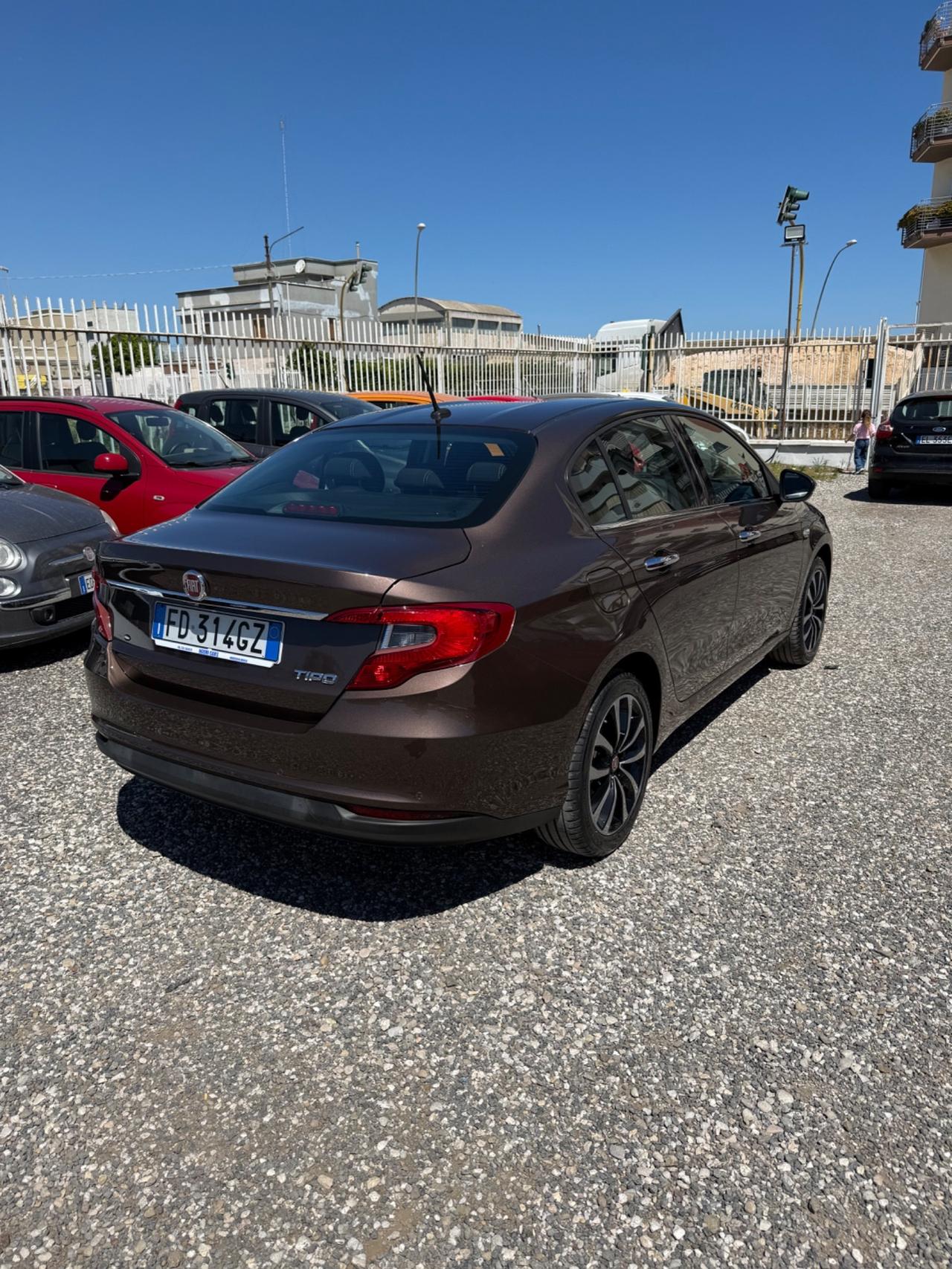 Fiat Tipo 1.6 Mjt 4 porte Lounge
