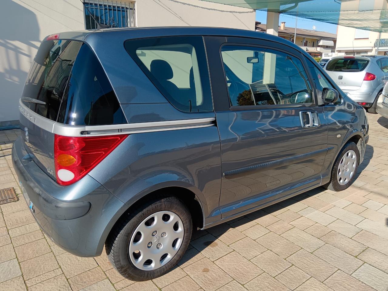 Peugeot 1007 1.4 HDi Sporty