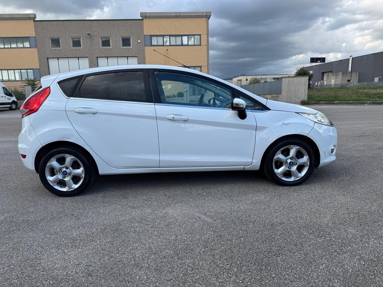 Ford Fiesta 1.2 60CV