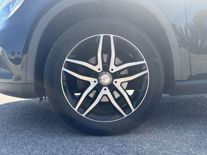 Mercedes-Benz GLA 200 d Automatic 4MATIC Sport