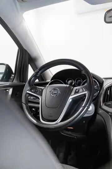 Opel Astra 1.6 115CV 5 porte Cosmo