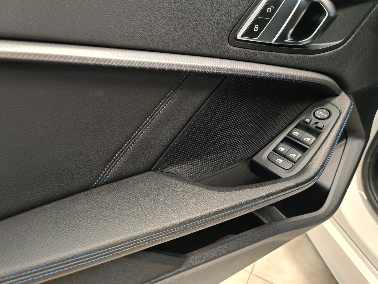 Bmw 118 118d 5p. Msport