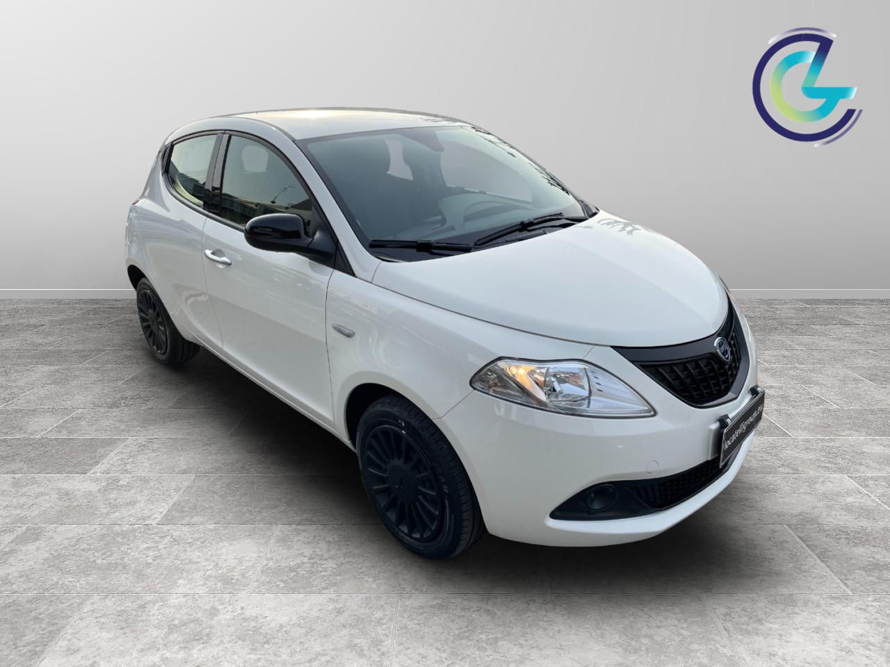 LANCIA Ypsilon III 2021 - Ypsilon 1.0 firefly hybrid Silver s&s 70cv