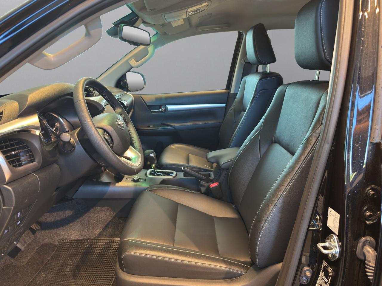 Toyota Hilux - MY25 Double Cab Executive 48V 2.8D