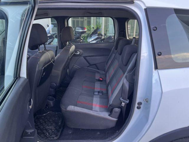 DACIA Lodgy Stepway 1.5 Blue dCi 8V 115CV 7 posti