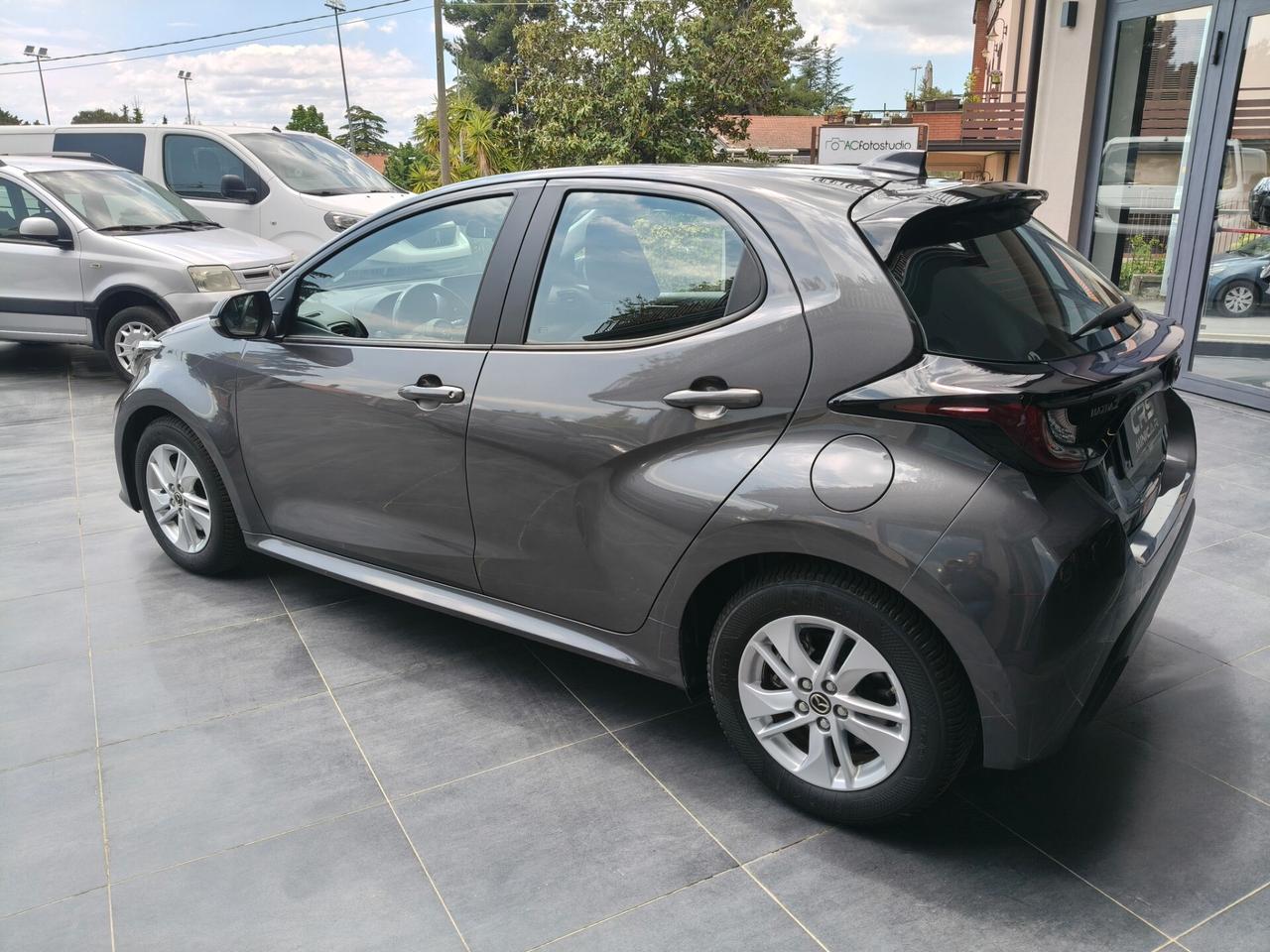 Mazda Mazda2 Hybrid 1.5 VVT e-CVT Full Electric Agile YARIS