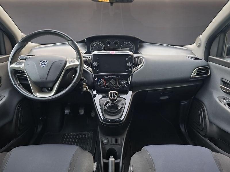Lancia Ypsilon Ypsilon 1.0 FireFly 5 porte S&S Hybrid Ecochic Gold