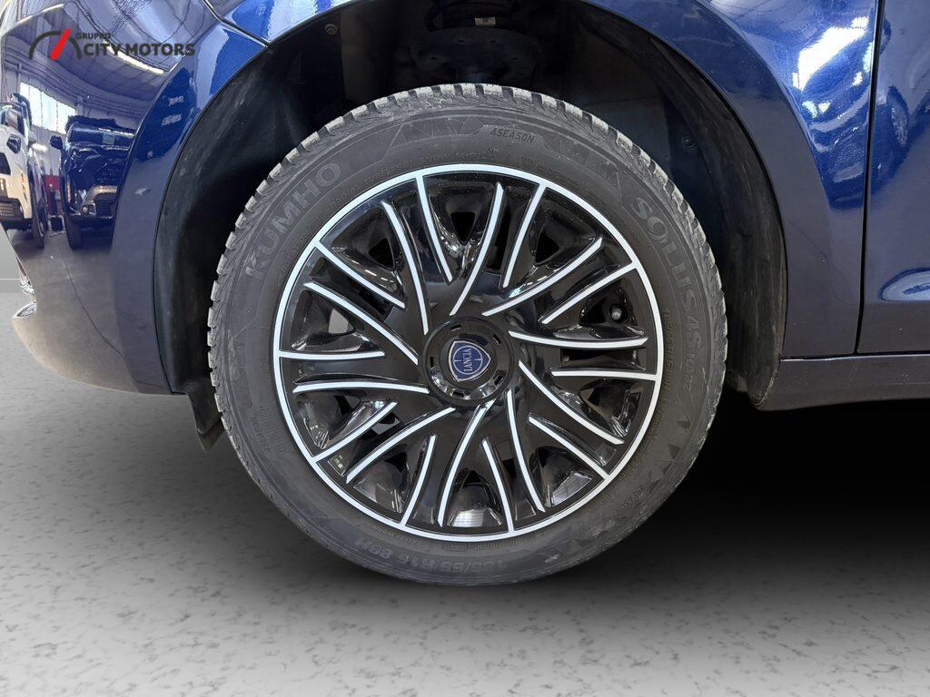 Lancia Ypsilon 5 Porte 1.2 Ecochic Gold