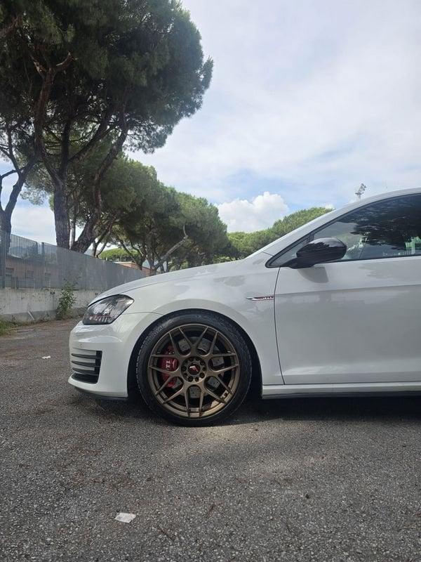 Volkswagen Golf GT 2.0TSI DSG GTI Performance BMT