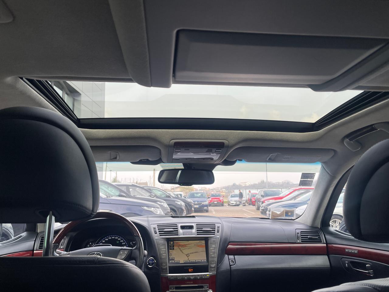 Lexus LS 600 600h L Luxury