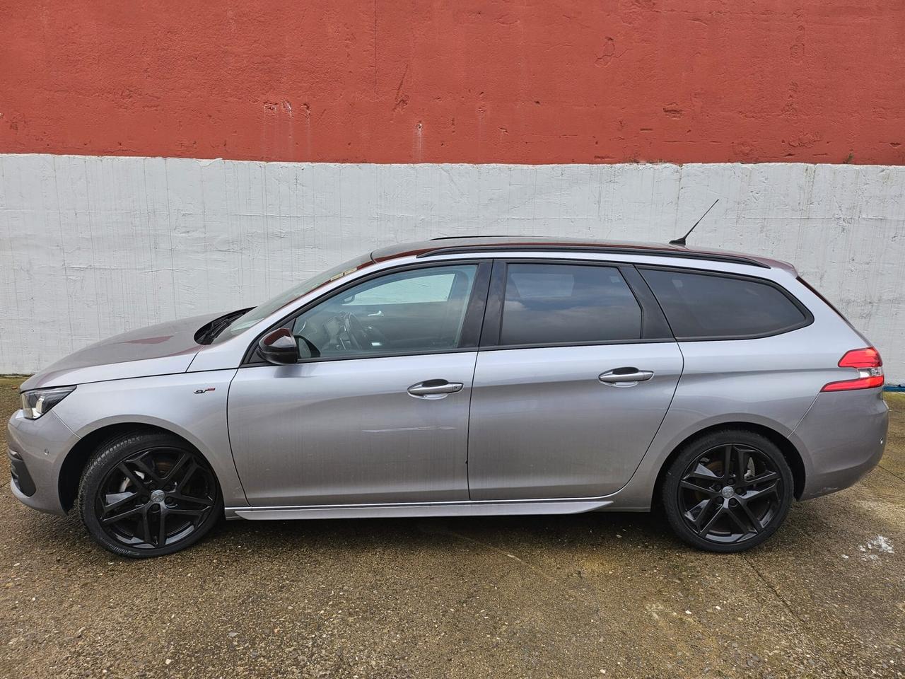 Peugeot 308 BlueHDi 130 S&S EAT8 GT Pack