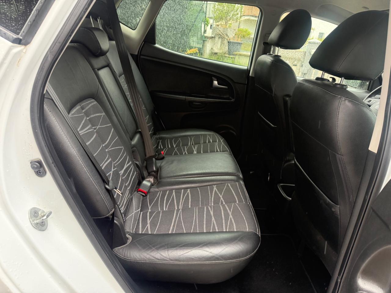 Kia Venga 1.6 CRDi DIESEL FULL OPT POCHI KM NEOPATE