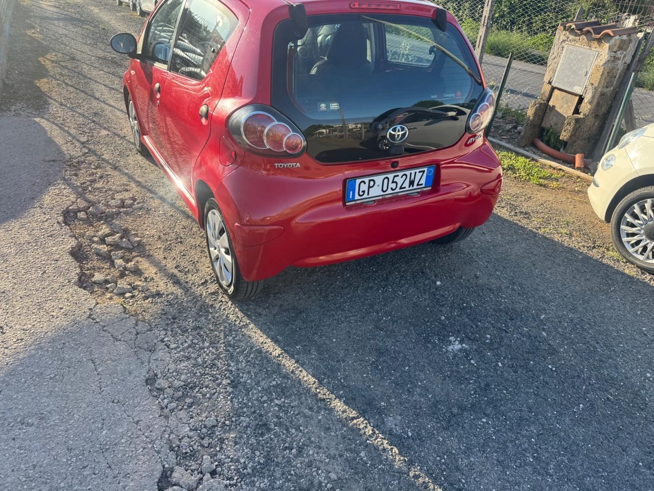 Toyota Aygo 1.0 12V VVT-i 5 porte Lounge NEOPATENTATI