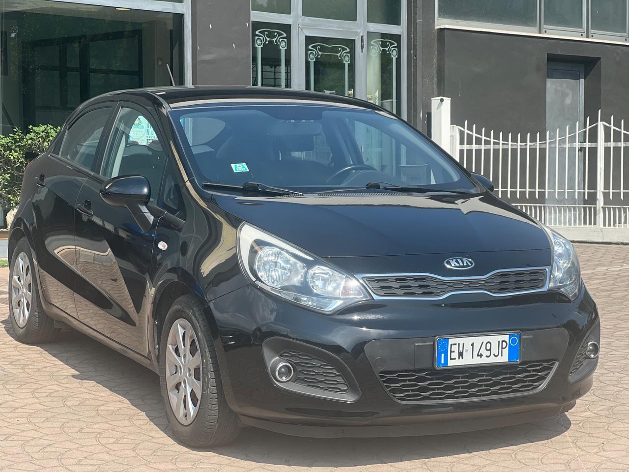 Kia Rio 1.2 benzina - adatta anche a neopatentati