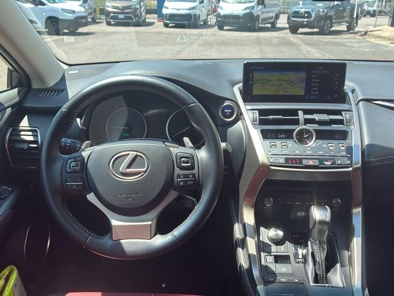 Lexus NX NX 300h 2.5 Luxury 4wd cvt
