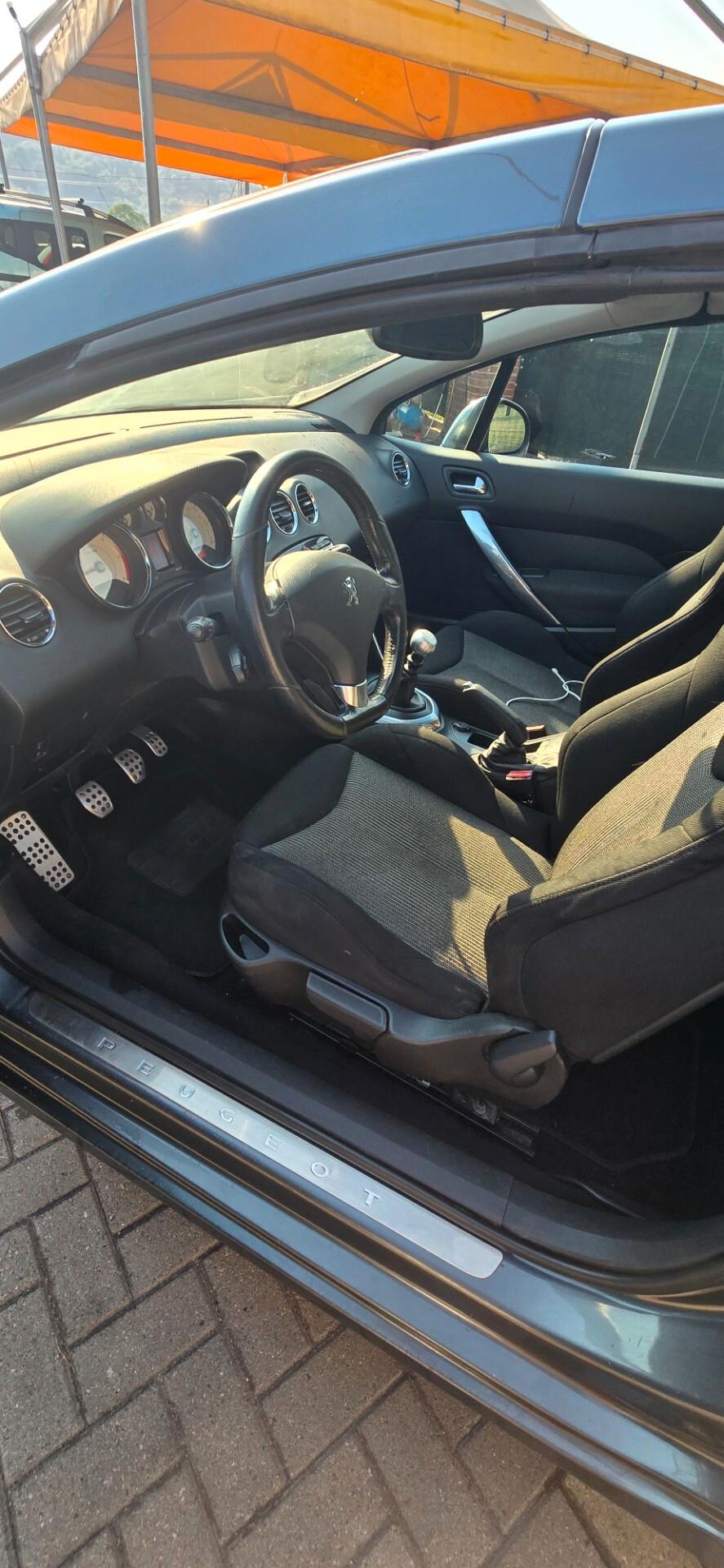 Peugeot 308 1.6 HDi 112CV CC Féline
