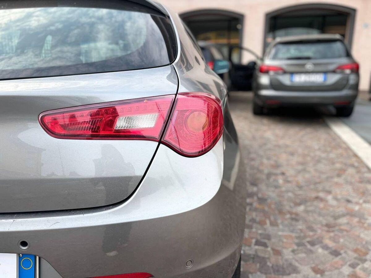Alfa Romeo Giulietta 1.4 t. m.air Distinctive 170cv