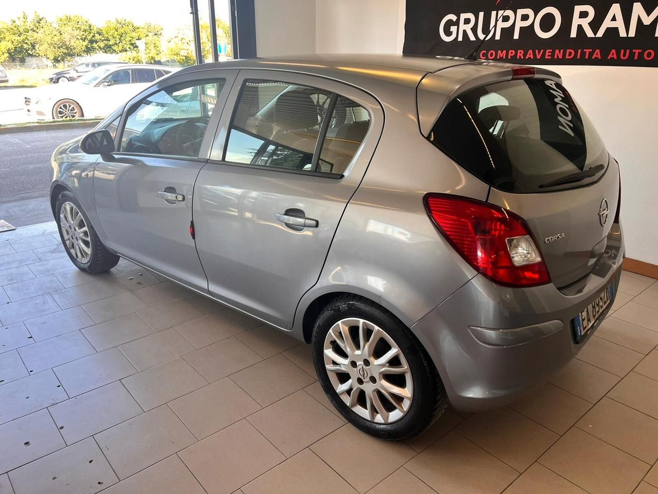 Opel Corsa 1.2 80CV 5 porte GPL-TECH Edition