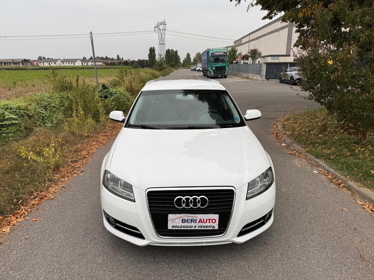 Audi A3 Berlina 5 porte adatta neopatentati