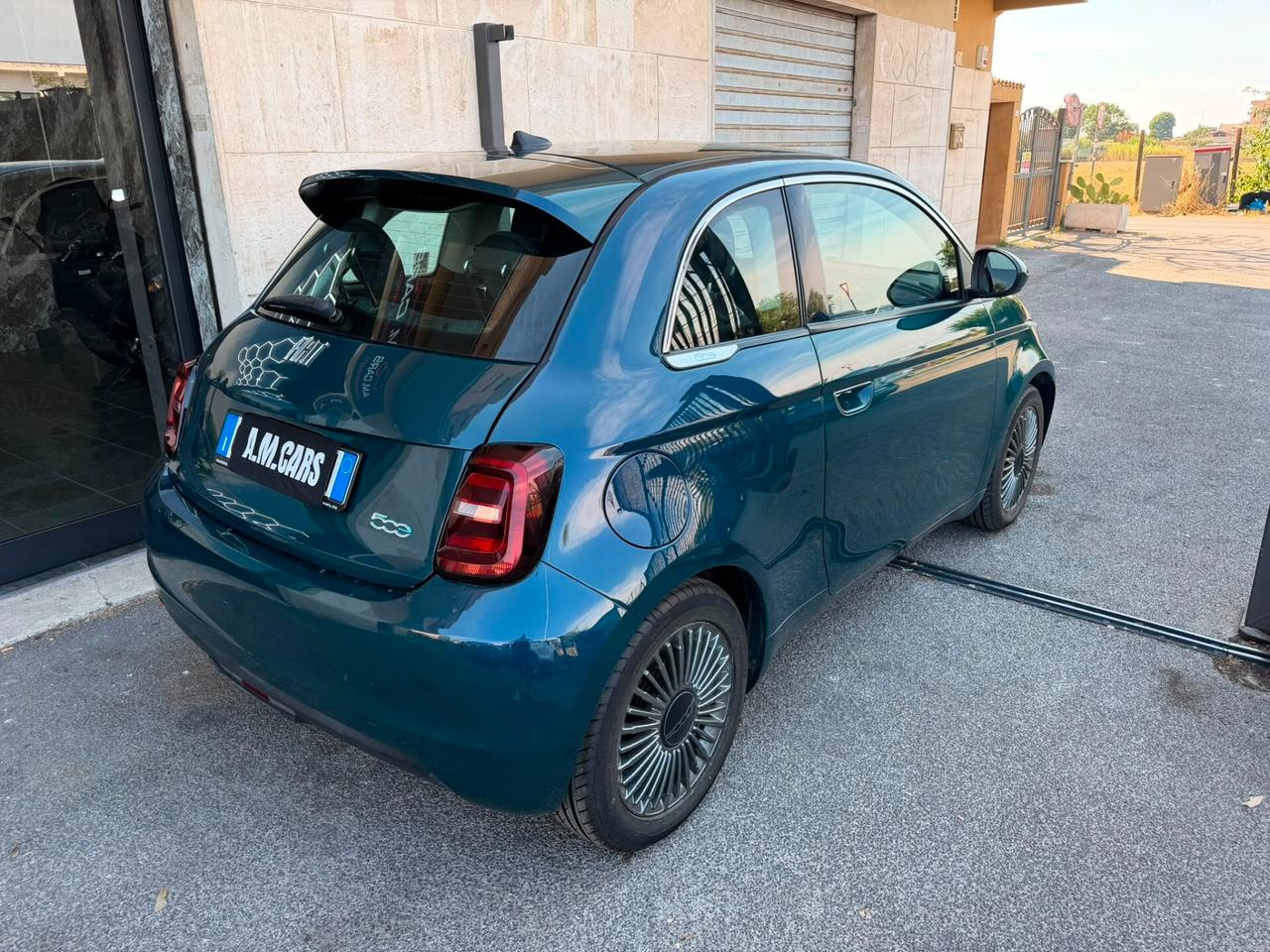 Fiat 500 500e Berlina 42 kWh La Prima